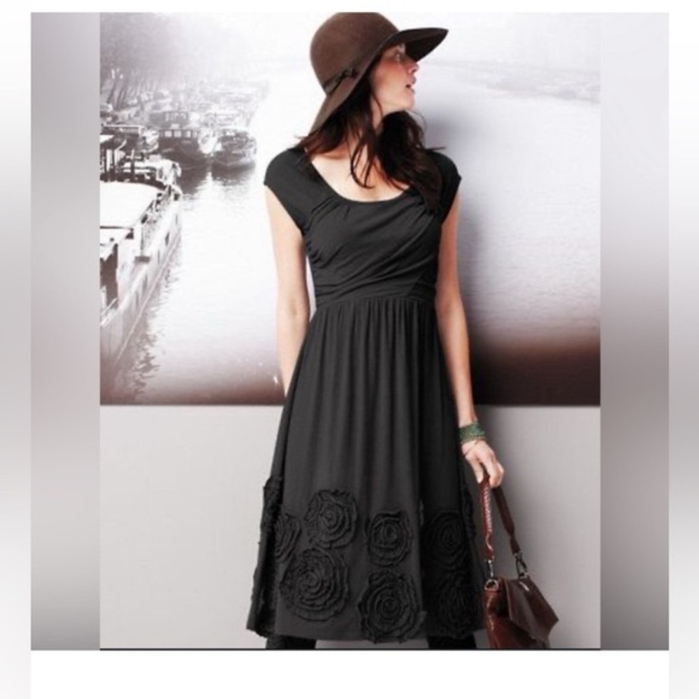 Elegant Black Dress with Floral Detail